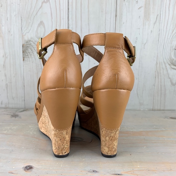 UGG DILLION LEATHER CORK WEDGE HEELS - Picture 4 of 5